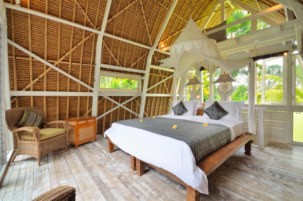Jendela Di Bali Villa Теґалаланґ Номер фото
